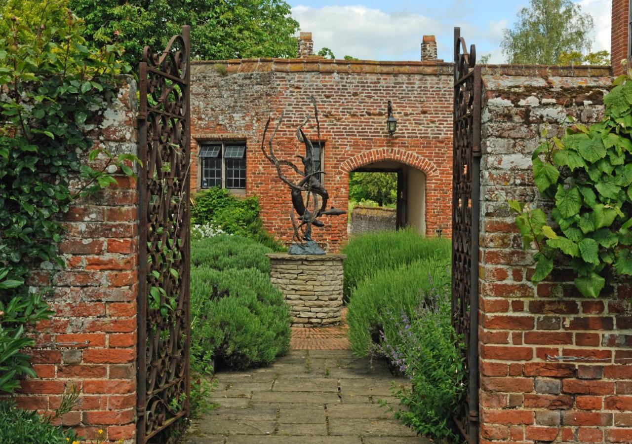 Crows Hall Debenham Buitenkant foto